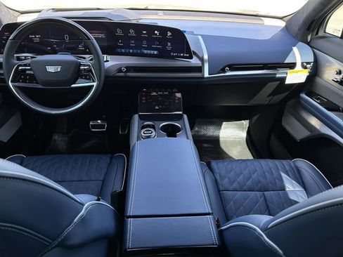 New 2026 Cadillac Vistiq Premium Luxury image 11