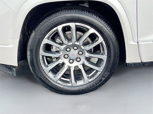 Used 2023 GMC Acadia Denali w/ Denali Ultimate Package image 35