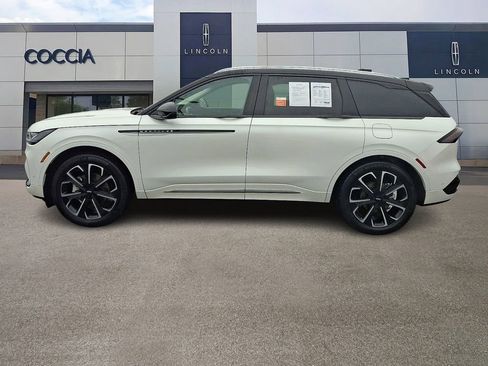 Certified 2024 Lincoln Nautilus Reserve w/ Equipment Group 203A image 7