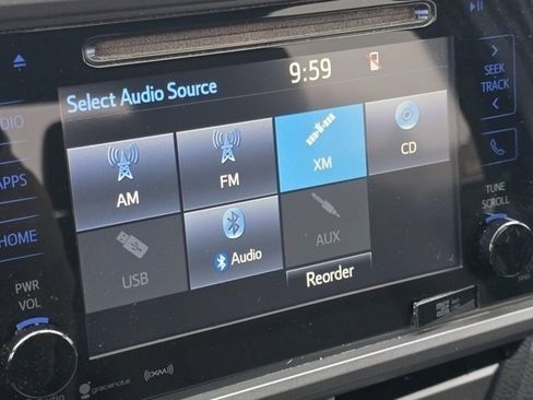 Used 2017 Toyota Tacoma TRD Sport image 10