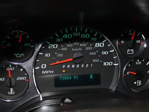 Used 2012 Chevrolet Express 1500 RWD image 10