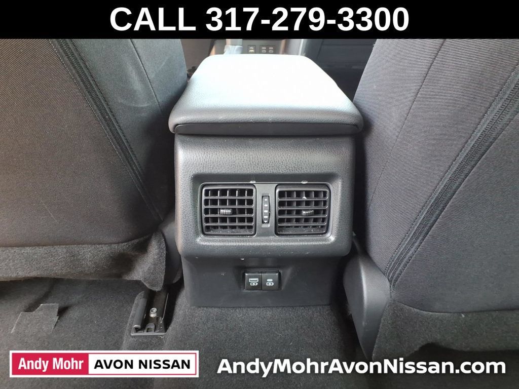 Used 2025 Toyota Camry LE FWD image 40