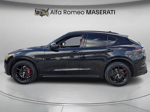 Used 2021 Alfa Romeo Stelvio Ti Sport image 3