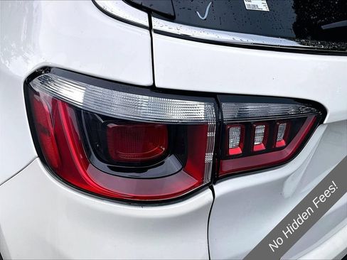 Used 2019 Jeep Compass Latitude w/ Popular Equipment Group AWD/4WD image 24