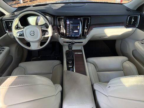 Used 2020 Volvo S60 T5 Inscription w/ Protection Package FWD image 33