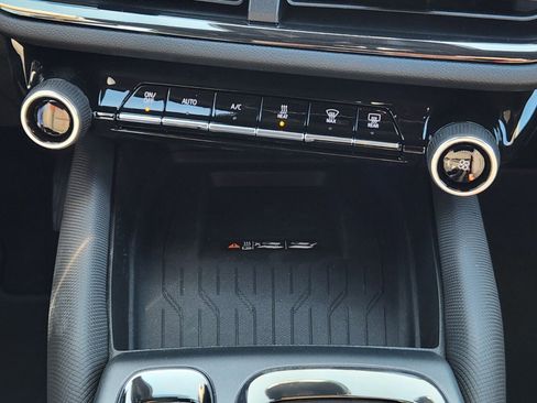 New 2026 Chevrolet Equinox EV RS image 10