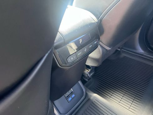 Used 2022 Toyota Highlander XSE image 20