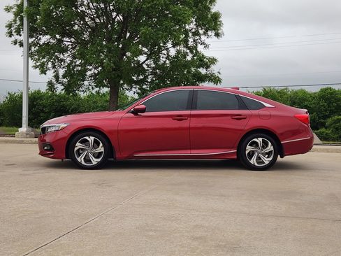Used 2018 Honda Accord EX image 4