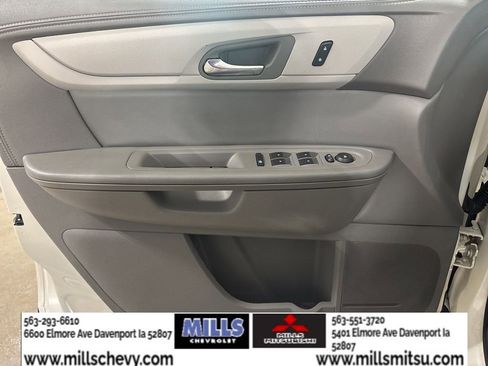 Used 2015 Chevrolet Traverse LT image 9