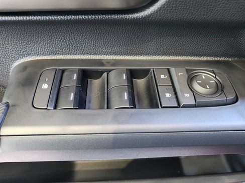 New 2026 Toyota Tacoma TRD Off-Road image 11