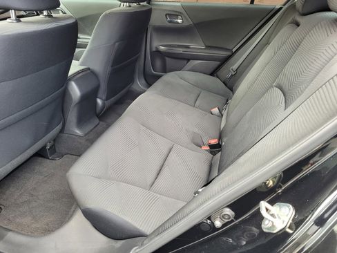 Used 2017 Honda Accord LX image 27
