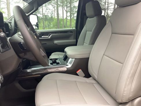 New 2026 Chevrolet Silverado 2500 LTZ w/ LTZ Premium Package AWD/4WD image 43