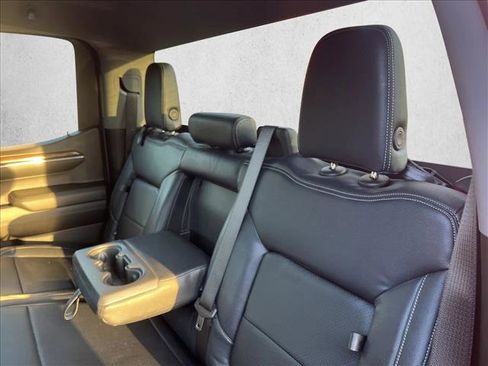 Used 2024 GMC Sierra 1500 Elevation image 21