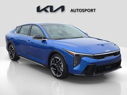 New 2025 Kia K4 GT-Line image 3