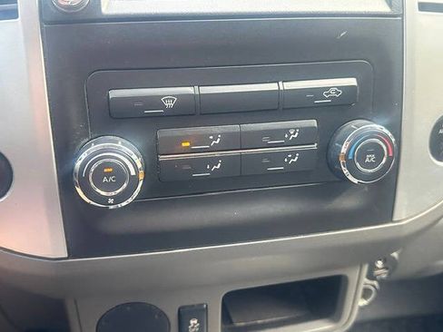 Used 2019 Nissan Frontier SV RWD image 14