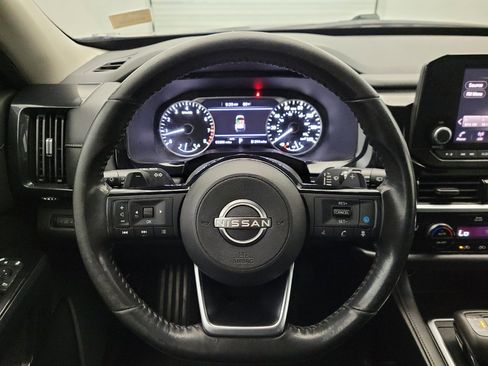 Used 2022 Nissan Pathfinder SV AWD/4WD image 22