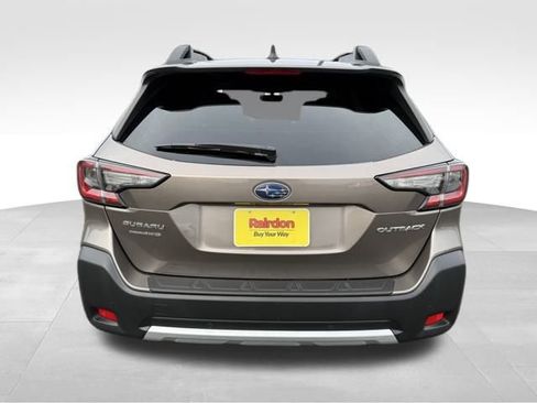Used 2023 Subaru Outback Limited image 9