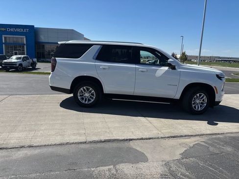 Certified 2025 Chevrolet Tahoe LT AWD/4WD image 2