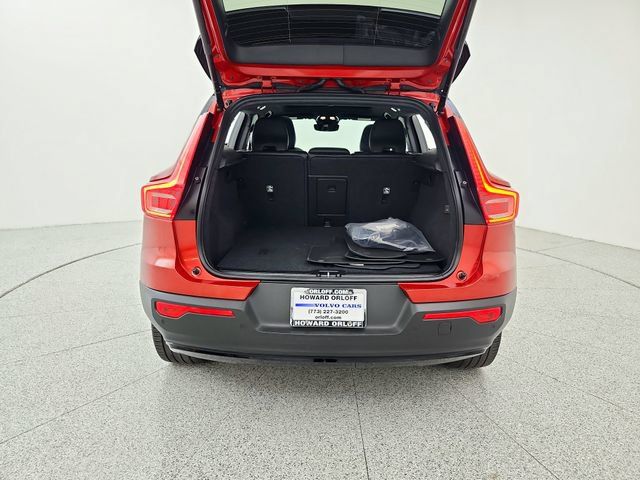 Used 2022 Volvo XC40 P8 Recharge Plus AWD/4WD image 20