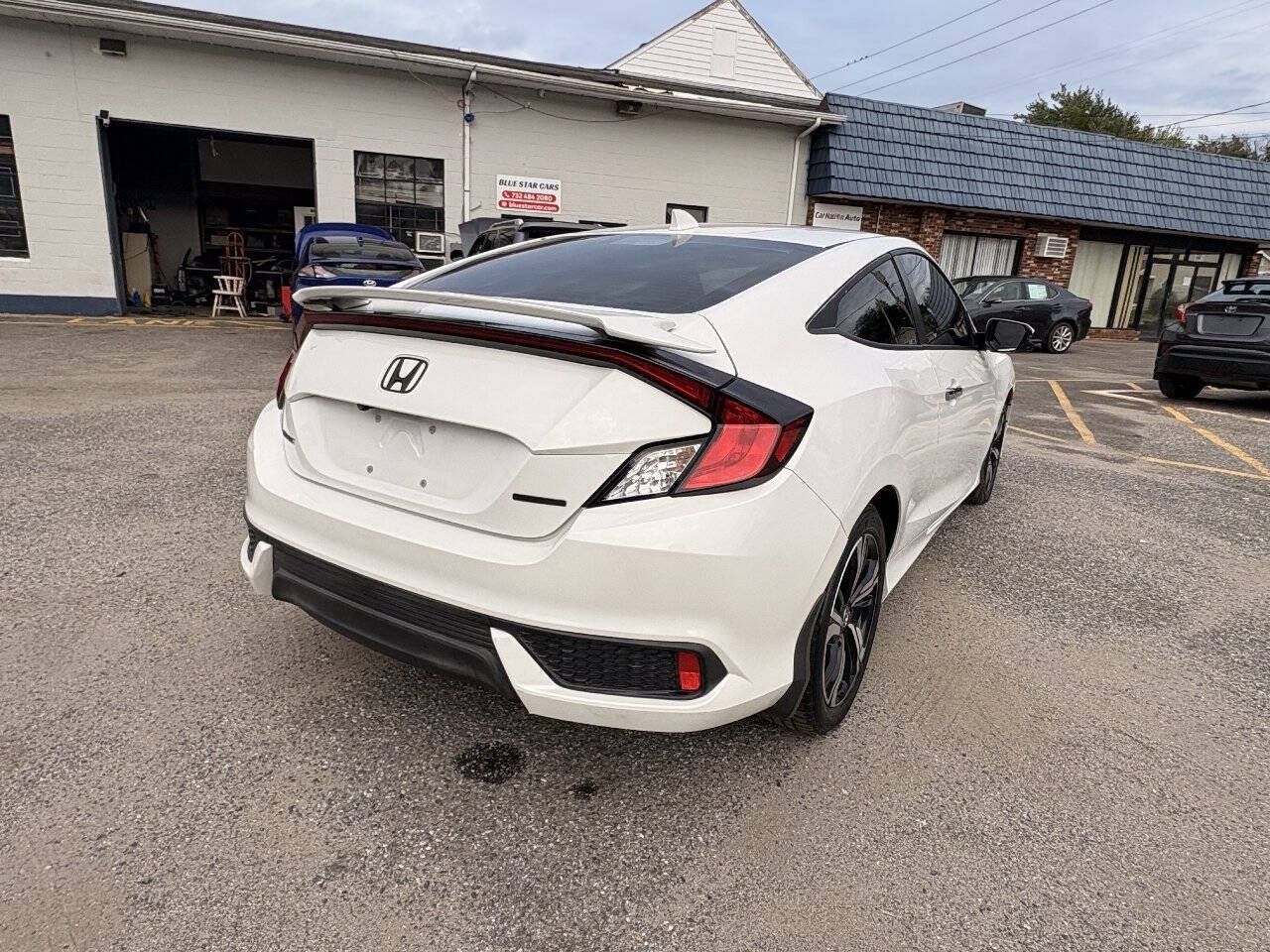 Used 2016 Honda Civic Touring image 9
