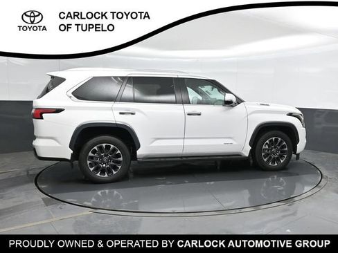 Used 2026 Toyota Sequoia Limited AWD/4WD image 4