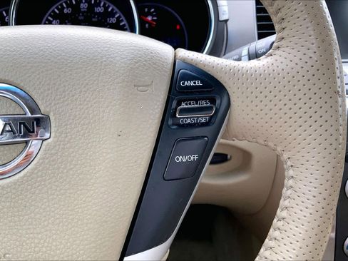 Used 2011 Nissan Murano LE w/ Navigation Pkg FWD image 24