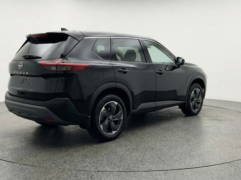Used 2025 Nissan Rogue SV AWD/4WD image 9