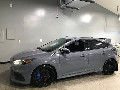Used 2017 Ford Focus RS AWD/4WD image 7