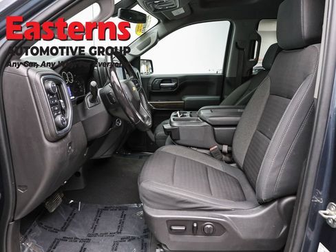 Used 2020 Chevrolet Silverado 1500 LT w/ Convenience Package AWD/4WD image 13