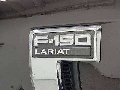 Used 2021 Ford F150 Lariat w/ Equipment Group 502A High image 6
