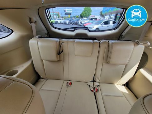 Used 2017 Toyota Highlander XLE w/ Carpet Mat Package AWD/4WD image 9