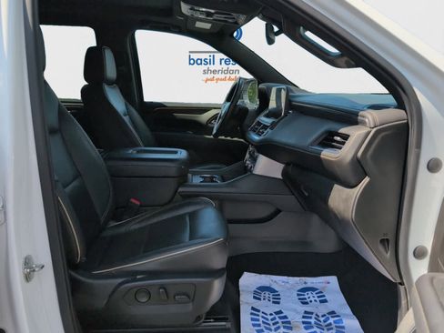 Used 2021 GMC Yukon SLT w/ SLT Premium Package image 19
