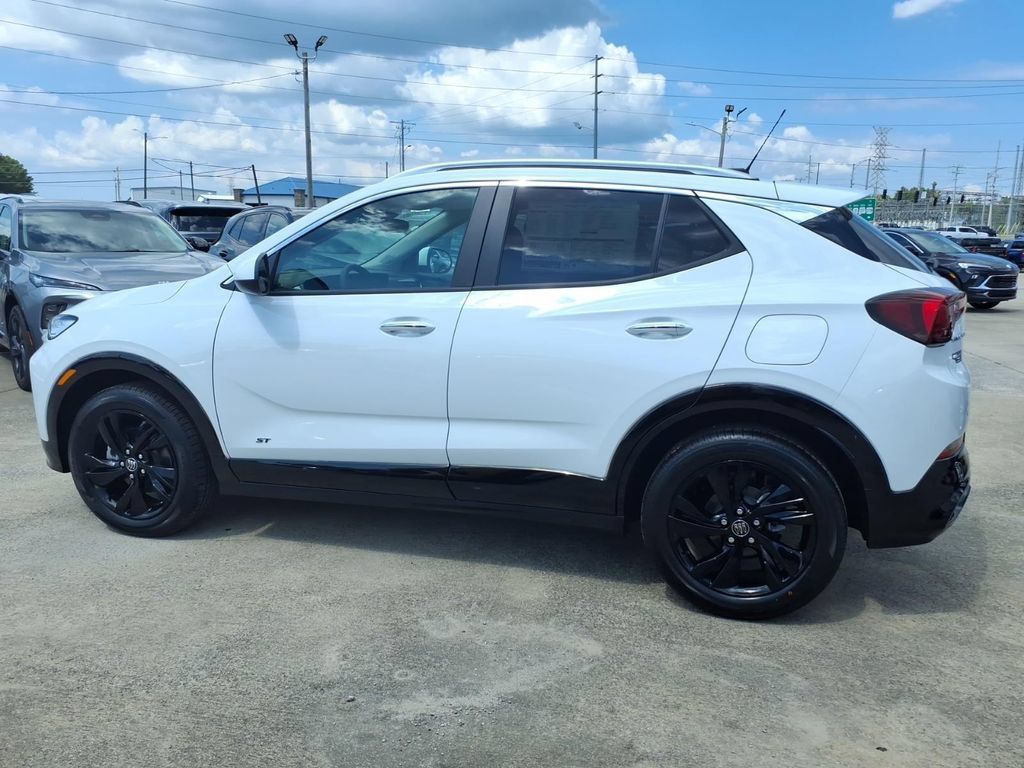 New 2026 Buick Encore GX Sport Touring w/ Comfort Package FWD image 4