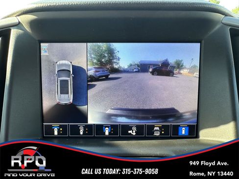 Used 2024 GMC Terrain AT4 w/ GMC Pro Grade Package AWD/4WD image 27