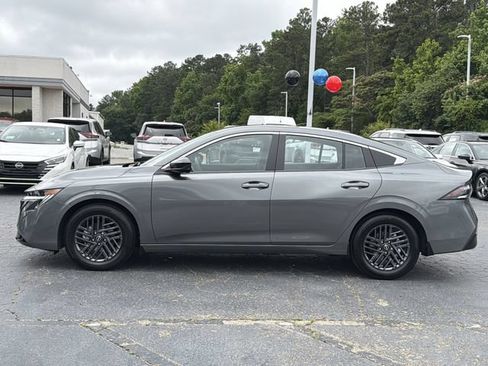 Used 2026 Nissan Sentra SV w/ SV Convenience Package FWD image 2