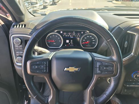Used 2022 Chevrolet Silverado 1500 High Country w/ Technology Package image 27