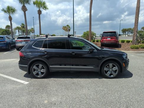 Used 2019 Volkswagen Tiguan SEL Premium AWD/4WD image 3