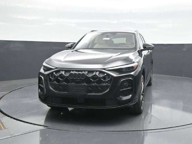 New 2026 Audi Q5 Premium Plus AWD/4WD image 2