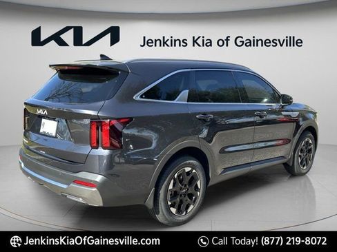 New 2026 Kia Sorento S w/ S Panoramic Sunroof Package FWD image 3