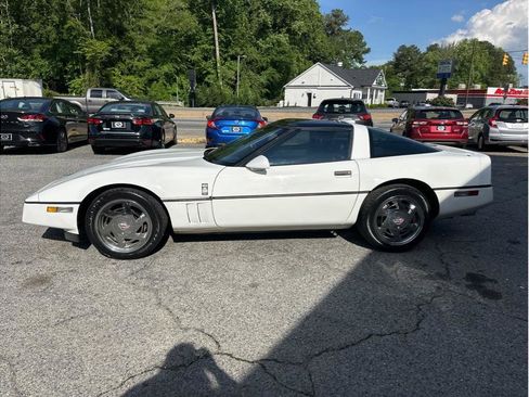 Used 1989 Chevrolet Corvette Coupe image 4