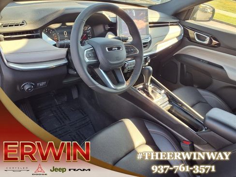 Certified 2024 Jeep Compass Limited image 17