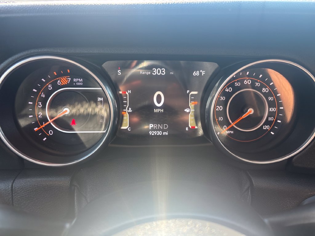 Used 2018 Jeep Wrangler Unlimited Sahara AWD/4WD image 20