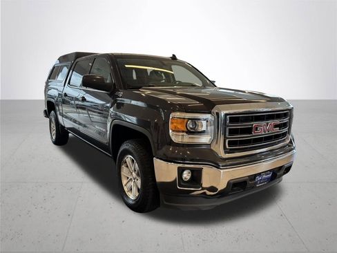 Used 2015 GMC Sierra 1500 SLE w/ SLE Value Package AWD/4WD image 5