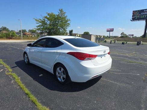 Used 2013 Hyundai Elantra GLS w/ Preferred Pkg image 8