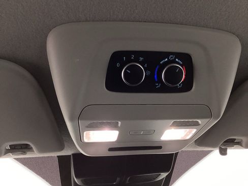 Used 2023 Ford Transit 350 XLT image 30