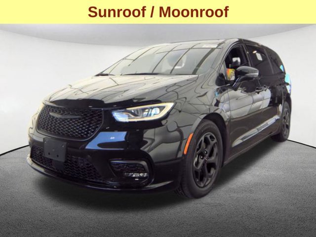 Used 2023 Chrysler Pacifica Limited w/ S Appearance Package FWD image 5