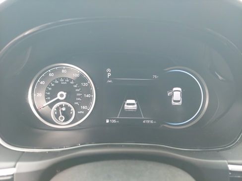 Used 2022 Genesis GV70 2.5T image 6