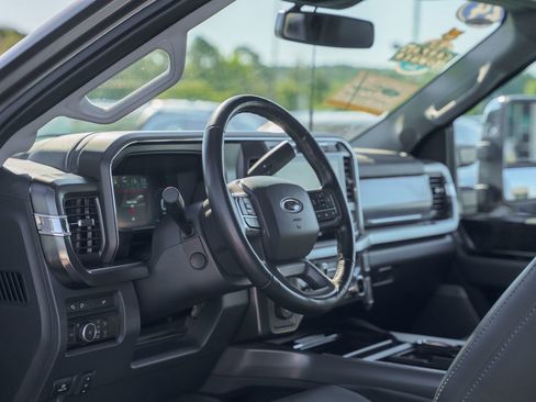Certified 2024 Ford F250 Lariat w/ Chrome Package AWD/4WD image 24