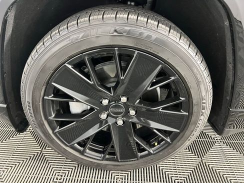 Used 2024 Jeep Wagoneer Launch Edition image 12