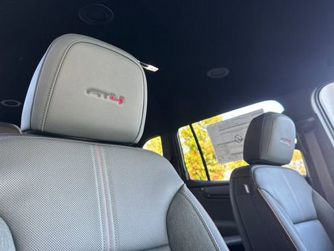 New 2026 GMC Acadia AT4 w/ Luxury Package image 18